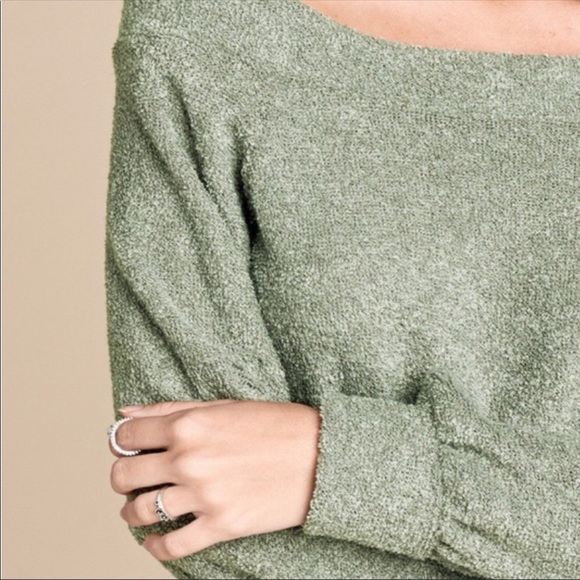 B29💚Soft💚Cozy Off-shoulder celery Green Party sweater - Picture 2 of 7